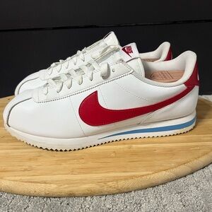 Mens Nike Cortez size 10 forest gump worn once at max